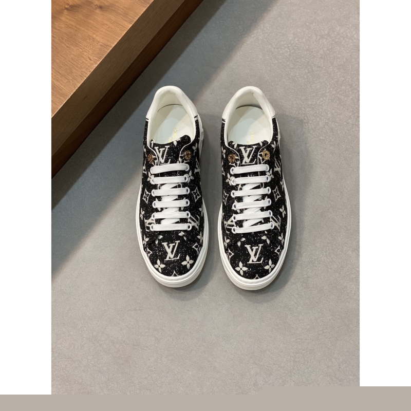 l**is V*t*n sneakers